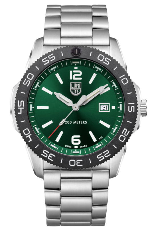 The Luminox Pacific Diver XS.3137 is a men’s dive watch with a stainless steel case, Swiss quartz movement, metal band, green dial with white markers, black bezel, date at 3 o’clock, and 200m water resistance.