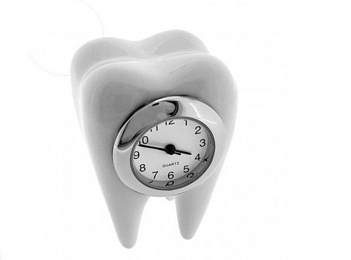 Sanis Mini Clock - Mini Dentist Tooth Clock - C3492WH
